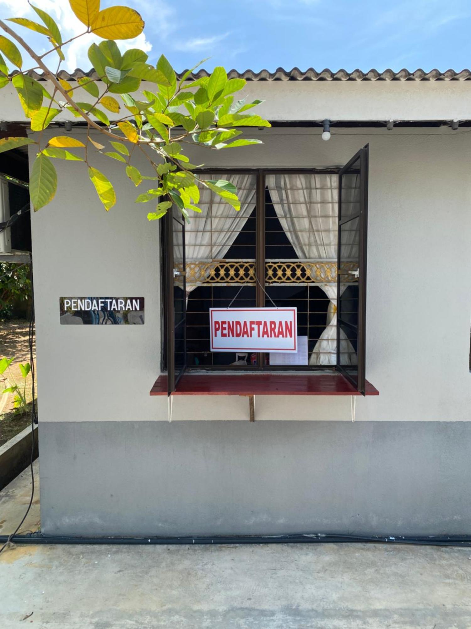Lakse Inn Homestay Kampong Pengkalan Maras Экстерьер фото