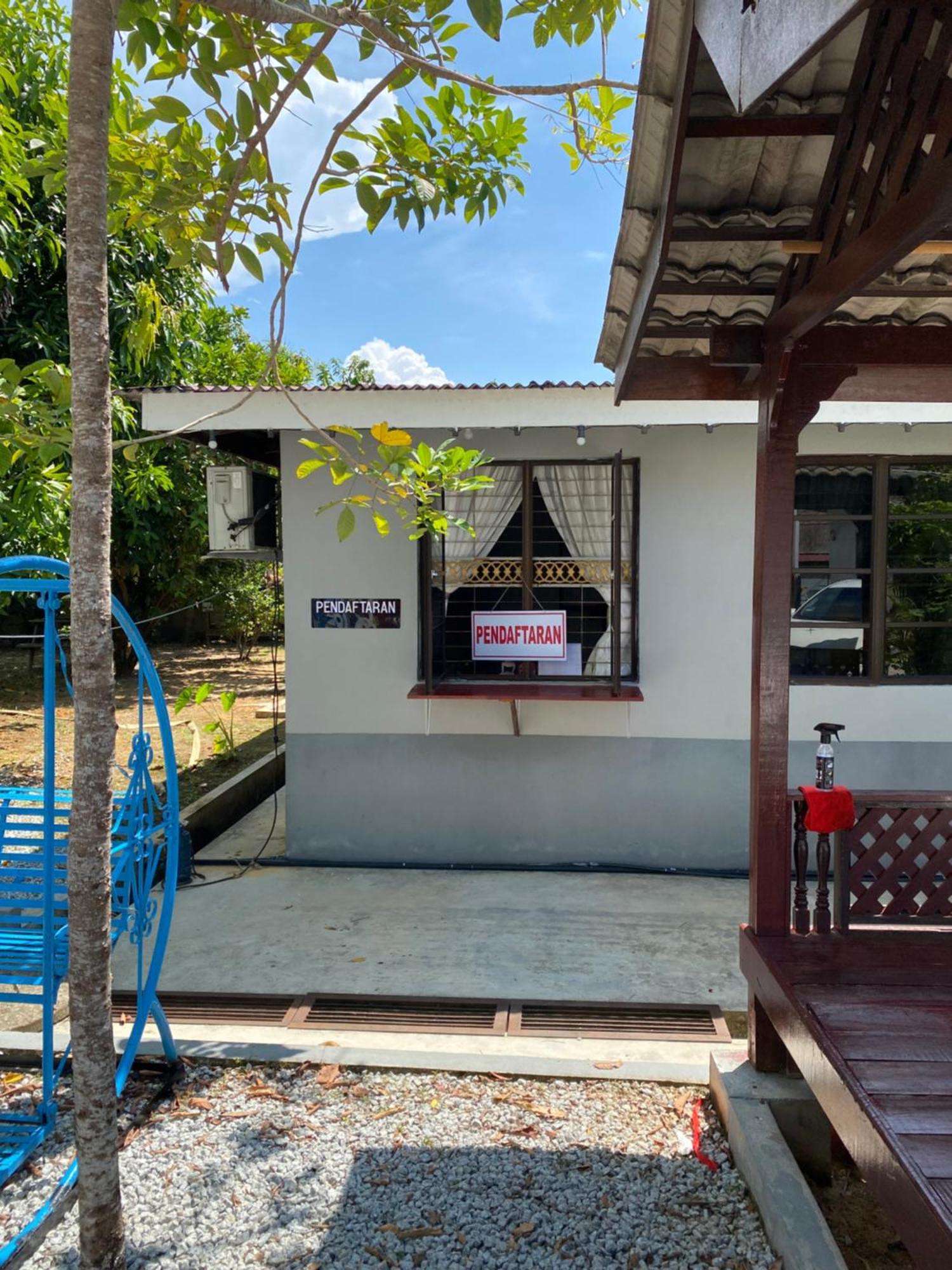 Lakse Inn Homestay Kampong Pengkalan Maras Экстерьер фото