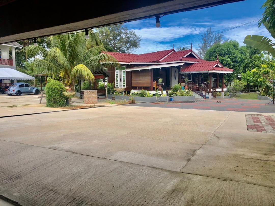 Lakse Inn Homestay Kampong Pengkalan Maras Экстерьер фото