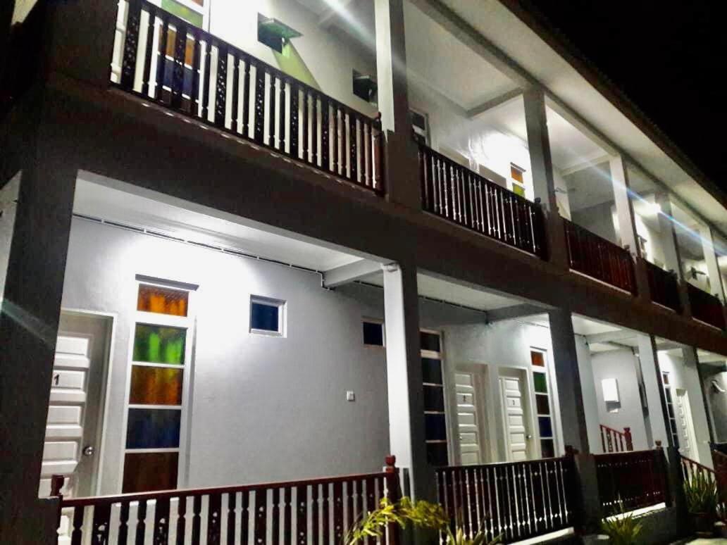 Lakse Inn Homestay Kampong Pengkalan Maras Экстерьер фото